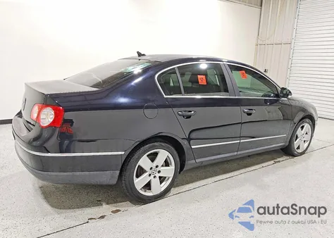 2009 Volkswagen Passat Turbo from USA, damaged, VIN WVWJK73C99P055886